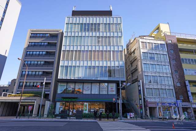 ディアナガーデン広尾の外観（西側から）