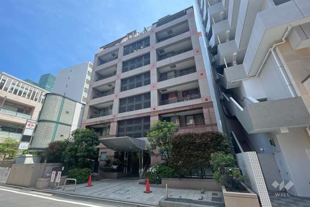 朝日サテライト六本木の外観（西側から）