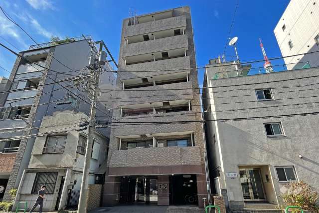 アドリーム東麻布の外観（南側から）