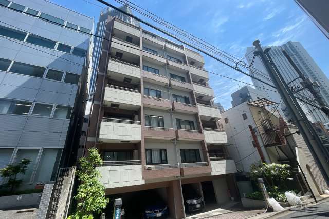 ビヴァーチェ赤坂の外観（南西側から）