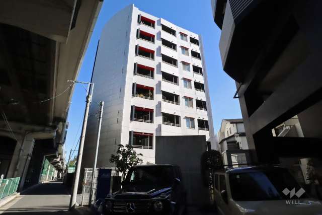 コアロード広尾の外観(西側から)