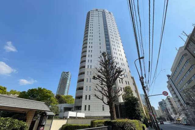 乃木坂パークハウスの外観(北西側から)