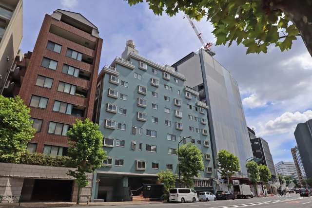 麻布広尾ナショナルコートの外観（北西側から）