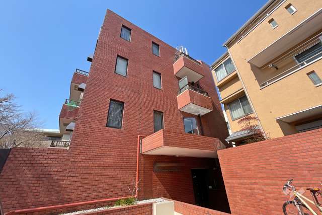 ロイヤル南麻布ガーデンの外観（南東側から）