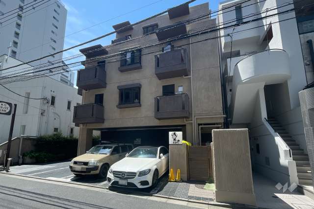 氷川アネックス２号館の外観（北側から）