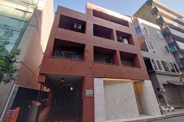 西麻布ビルマーサの外観（西側から）