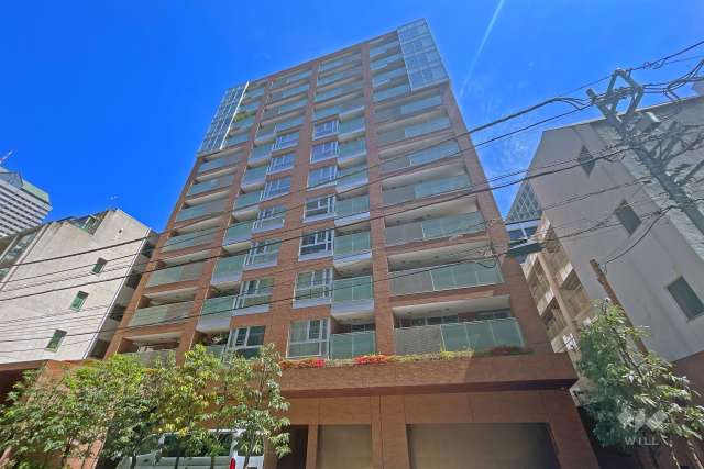 プラウド赤坂の外観（南側から）