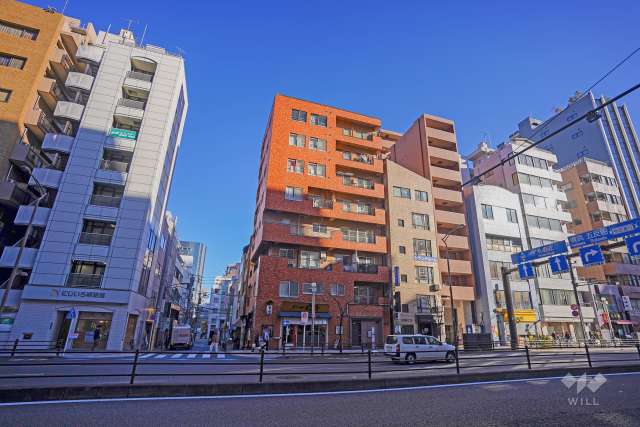 マック三田コートの外観（北西側から）