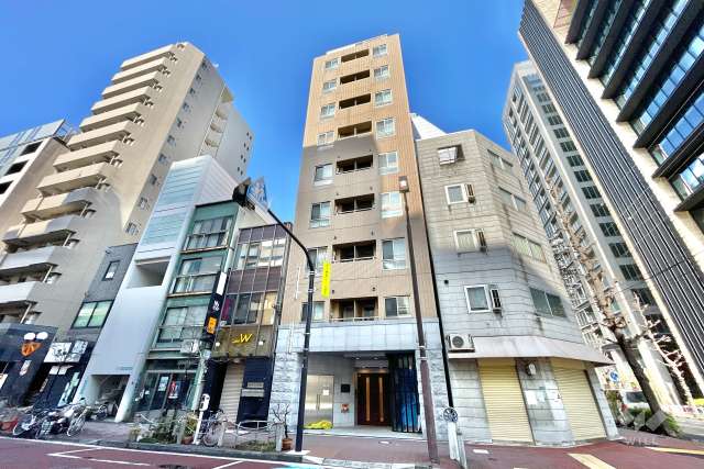 ラステュディオ新橋の外観（東側から）