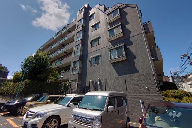 インペリアル代々木の杜の外観（南東側から）