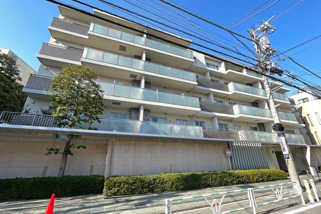 南平台ハウスの外観（南東側から）