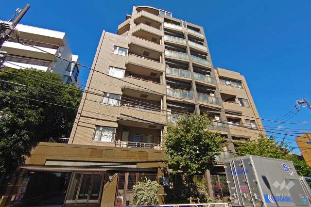 ザパームス代々木上原ヴェールテラスの外観（南西側から）