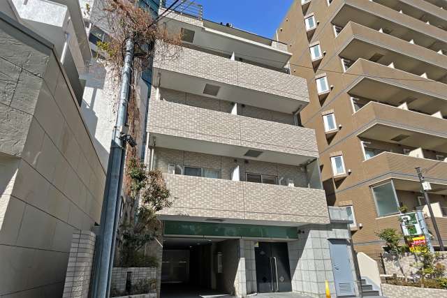 ベルファース渋谷の外観（南東側から）
