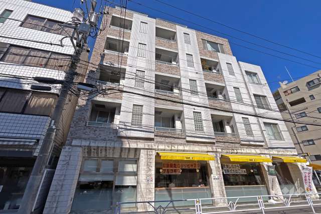 ネオマイム千駄ヶ谷の外観（南側から）