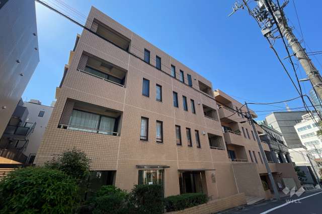 アピカ原宿の外観(南東側から)