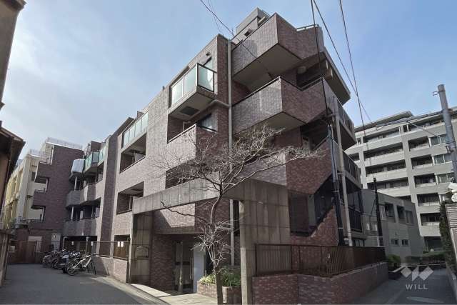 菱和パレス代々木公園の外観（東側から）