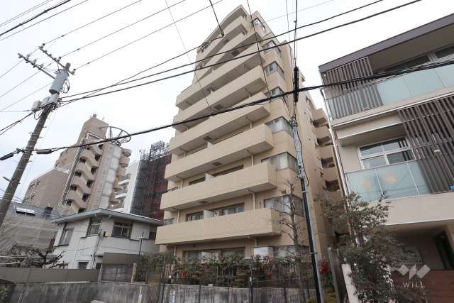 アーバンパレス代々木公園の外観（北東側から）