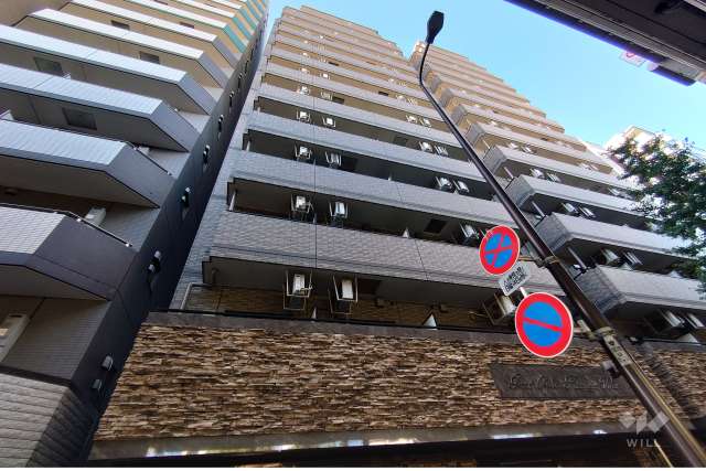 グランドガーラ幡ヶ谷ウエストの外観（南西側から）