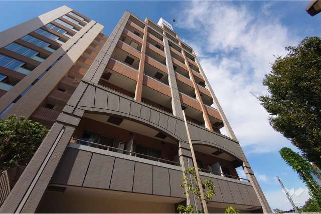 メインステージ松濤の外観（南東側から）