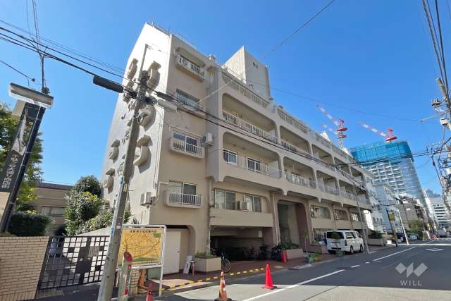 千駄ヶ谷マンハイムの外観(北東側から)