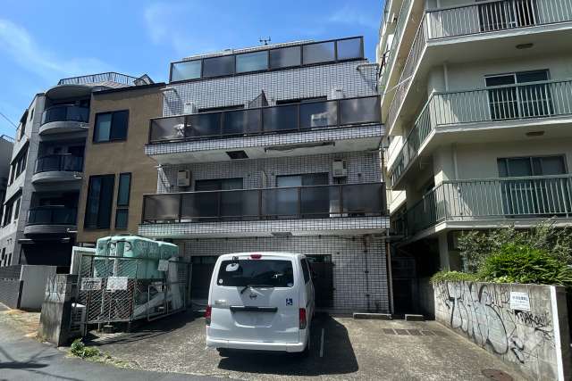 代官山ビリジアンの外観（南東側から）