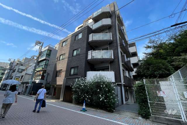 サンアリーナ広尾の外観（南西側から）