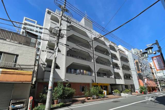 代々木いずみマンションの外観（南東側から）　　