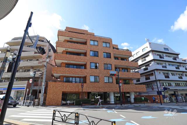 千駄ヶ谷セントラルハイツの外観（南東側から）