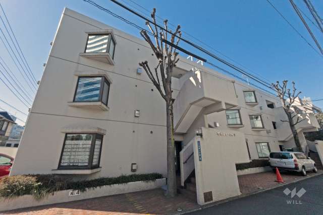 初台ニューハイツの外観（南東側から）