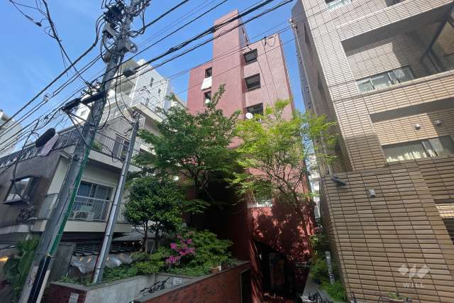 サンライズ渋谷の外観（南西側から）