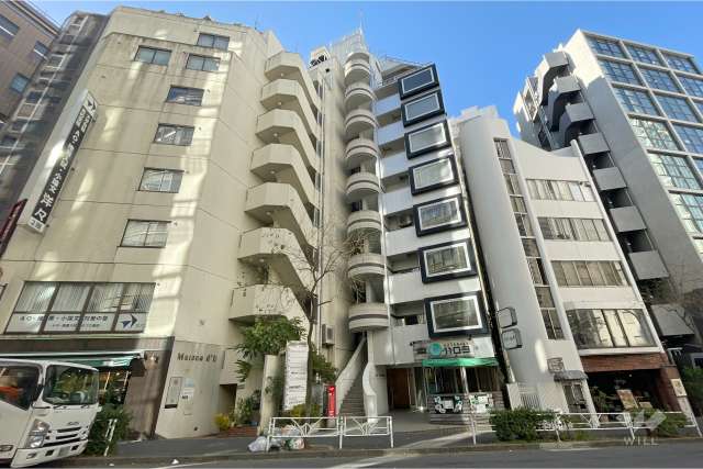 スタープラザ青山の外観（北東側から）