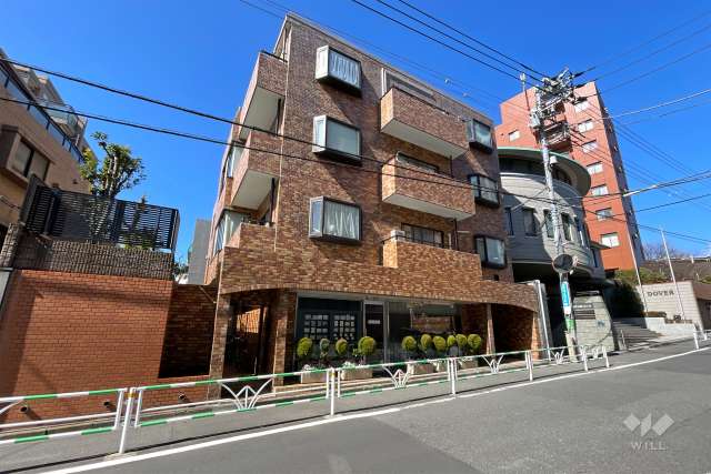 ダイヤモンドマンションの外観（南東側から）