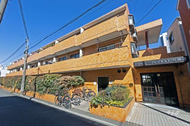 ニックハイム初台第２の外観（南側から）