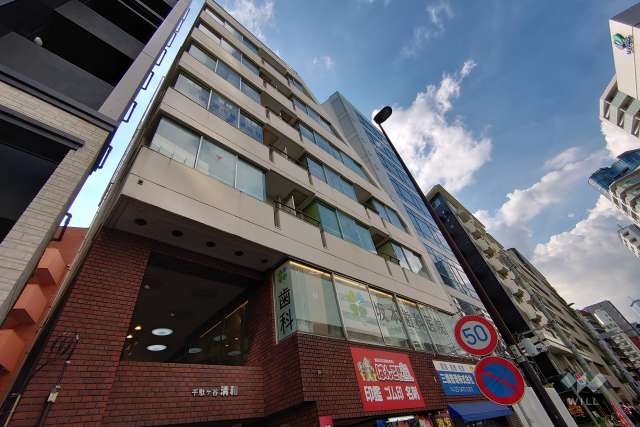 ストーク千駄ヶ谷清和の外観（南東側から）