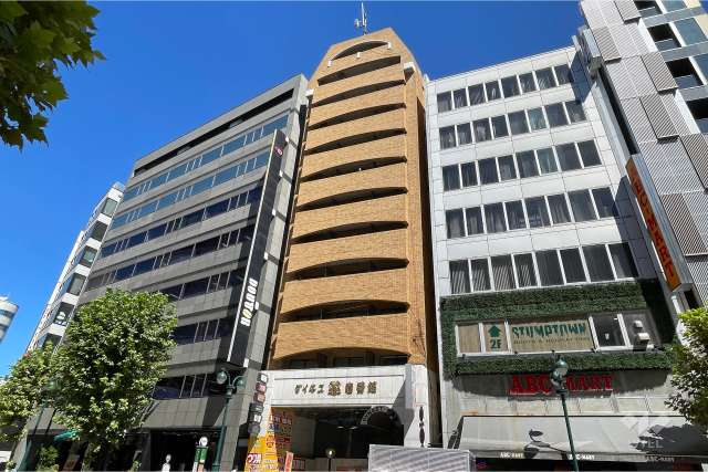 ダイネス壱番館渋谷の外観（北西側から）