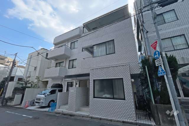 フラットトクガワの外観（北西側から）