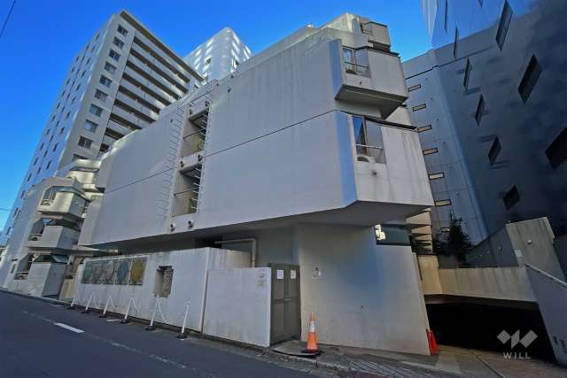 ビラモデルナの外観（南西側から）