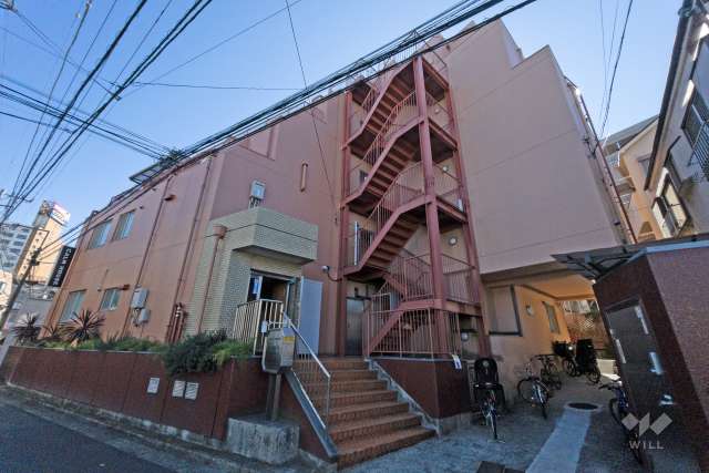 カーム幡ヶ谷の外観(北東側から）