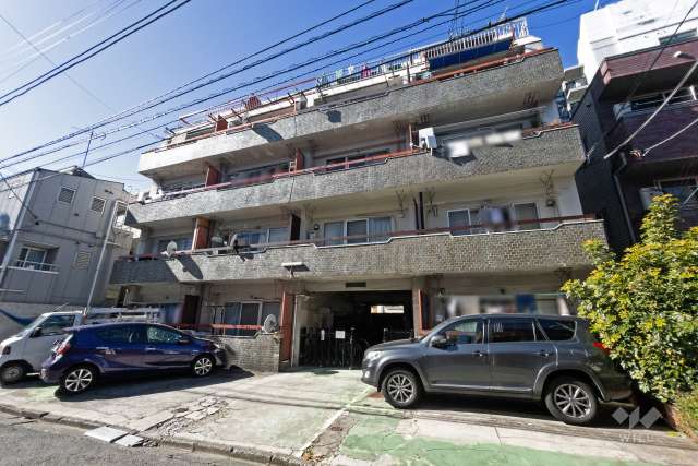 代々木高野マンションの外観（南東側から）