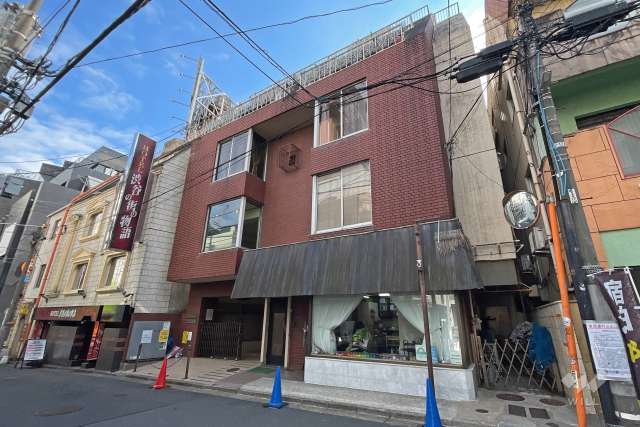 日昭マンションの外観（北西側から）