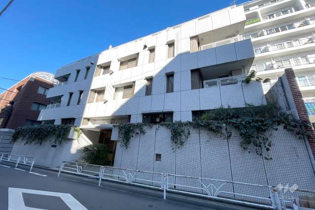 原宿ハウスの外観（南東側から）