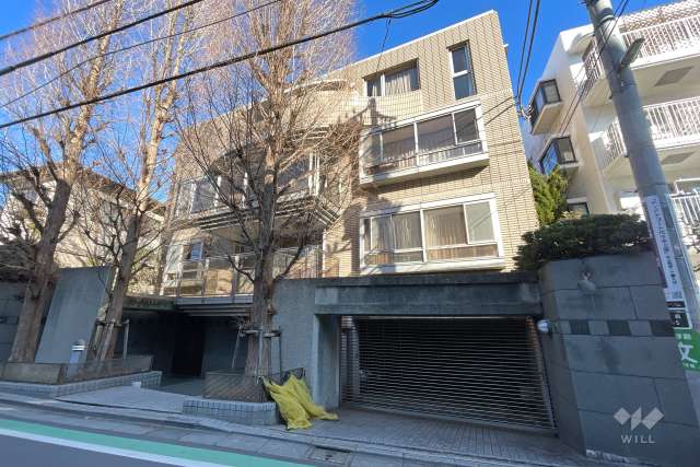 グランフォルム上原の外観（南東側から）