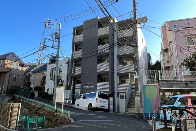 ビバリーホームズ代官山の外観（北側から）