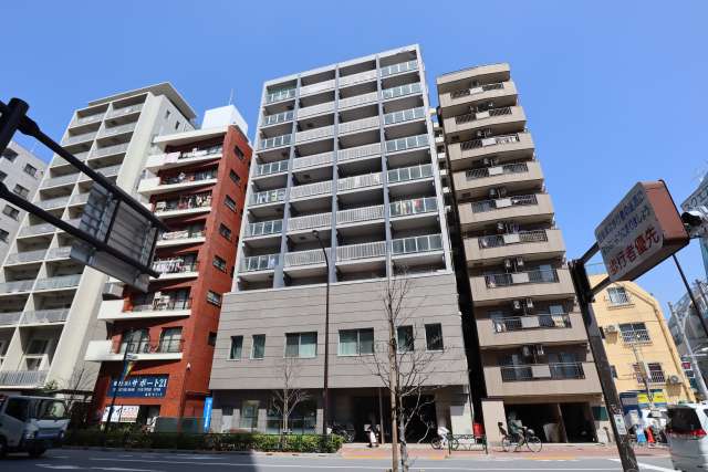 ユニーブル武蔵小山プレジオンの外観（南側から）