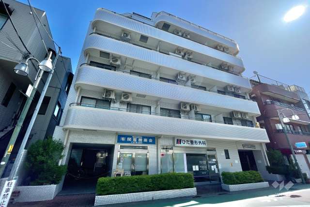 ロイヤルガーデン武蔵小山の外観（南西側から）