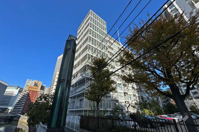 マンション御殿山の外観（南側から）