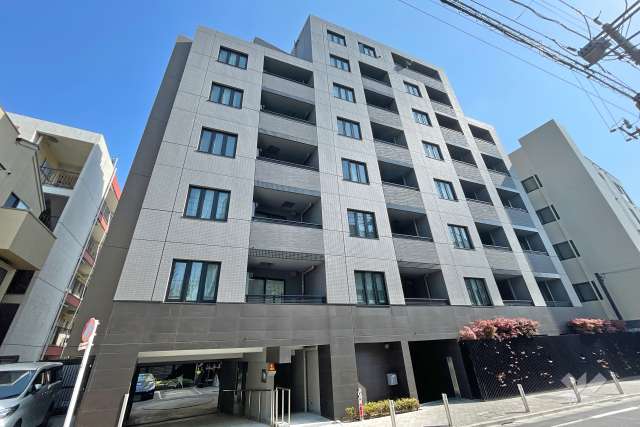 オープンレジデンシア大井町の外観（南西側から）