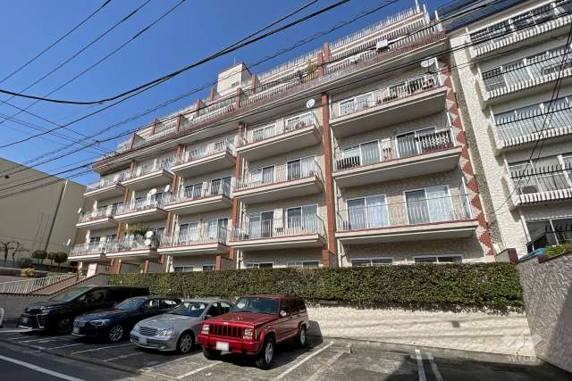 目黒が丘マンションの外観（南側から）