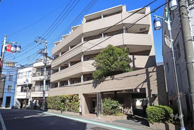 ルーブル都立大学の外観(南東側から)