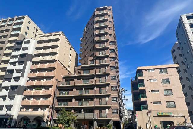 ライオンズプラザ目黒の外観(南西側から)